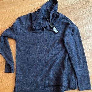 BRAND NEW Banana Republic sweater in small :)